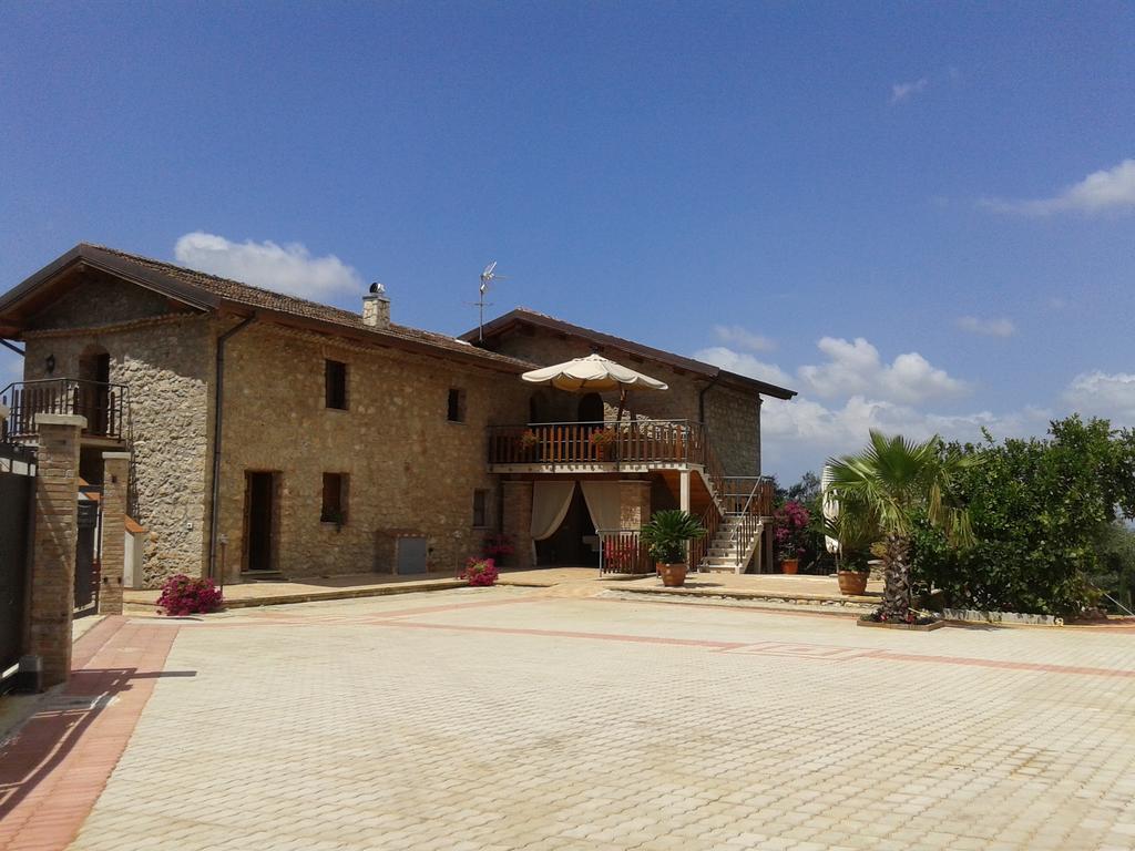 Agriturismo Casale Re Sonnino Екстериор снимка